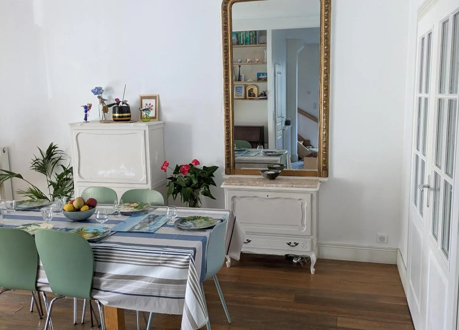 Belle Maison, Beau Quartier, Piscine, Proche Centre, 5 Chambres Francia
